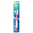 Зубная щетка Oral-B 3D White Свежесть красная, soft