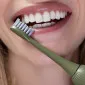 Электрическая звуковая щетка Revyline RL 060, зеленая