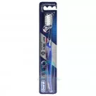 Зубная щетка Oral-B Clinic Line для брекетов