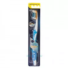Зубная щетка Oral-B ProExpert Clinic Line Pro-Flex